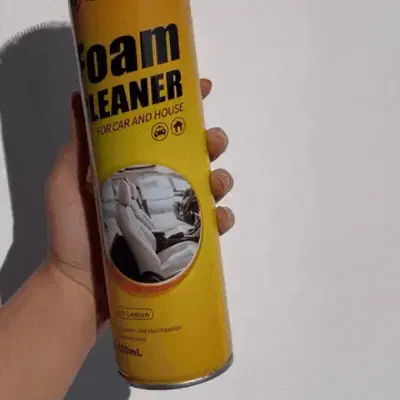AYKU Foam Cleaner هو الحل المثالي باش تتخلص من الوسخ والبقع والغبرة لي كيتجمعو فالكراسي والسقف والأبواب