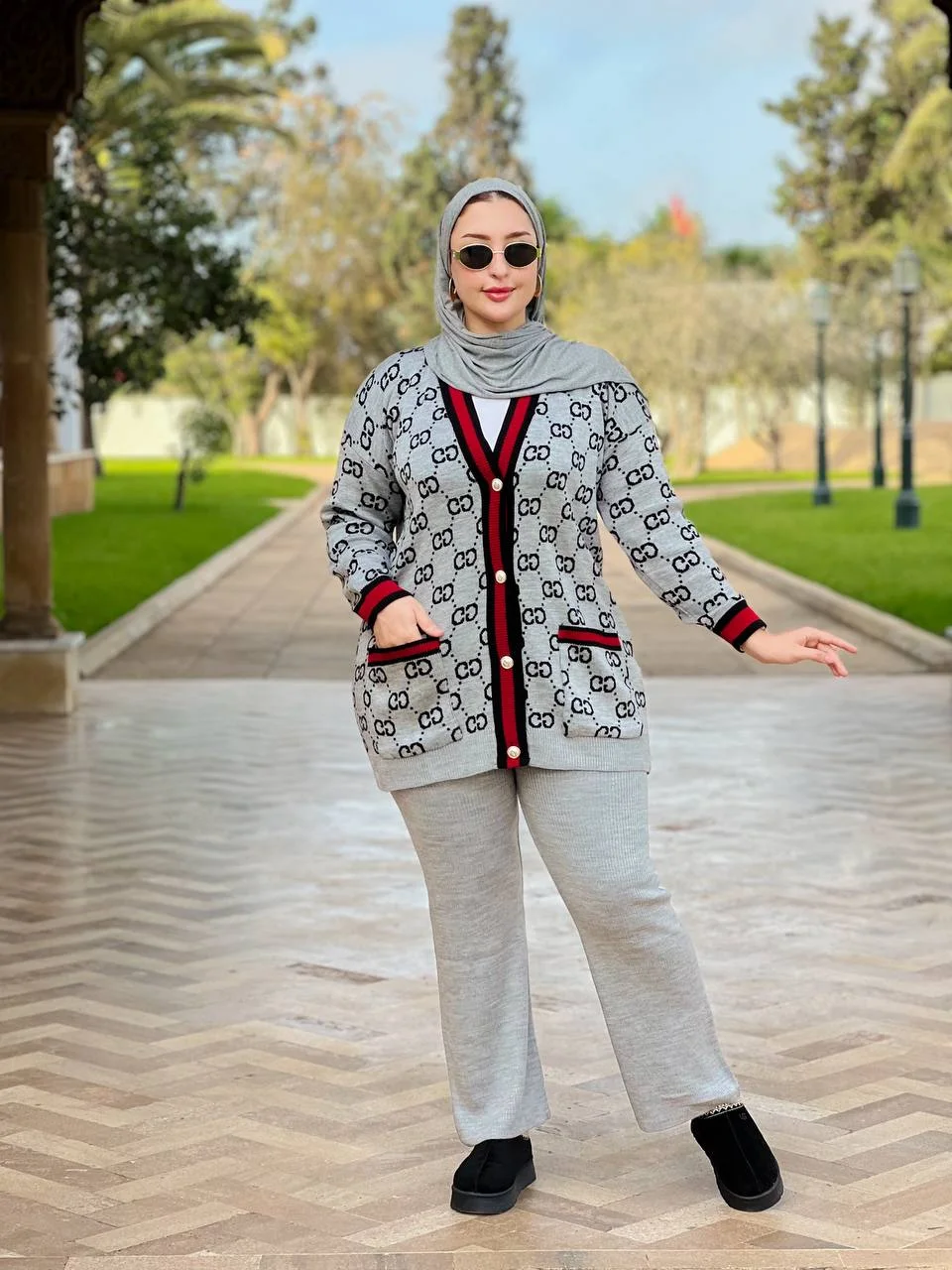 ✨ طقم نسائي أنيق وعصري ✨