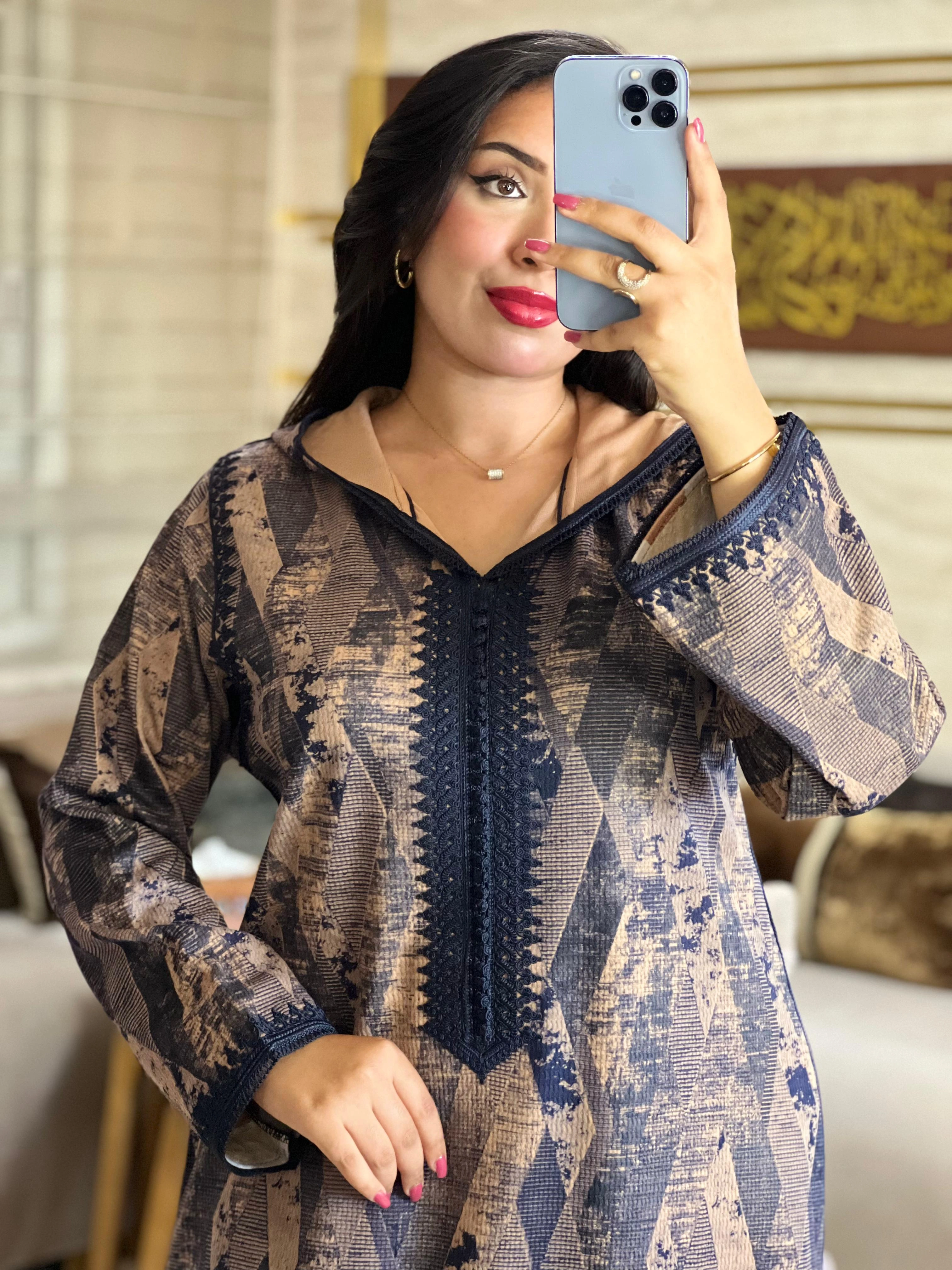 جلابة صوفة فخمة بلمسة عصرية