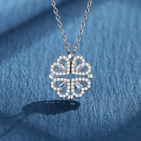 Collier Trèfle en Forme de Cœur : Symbole de Chance et d'Amour