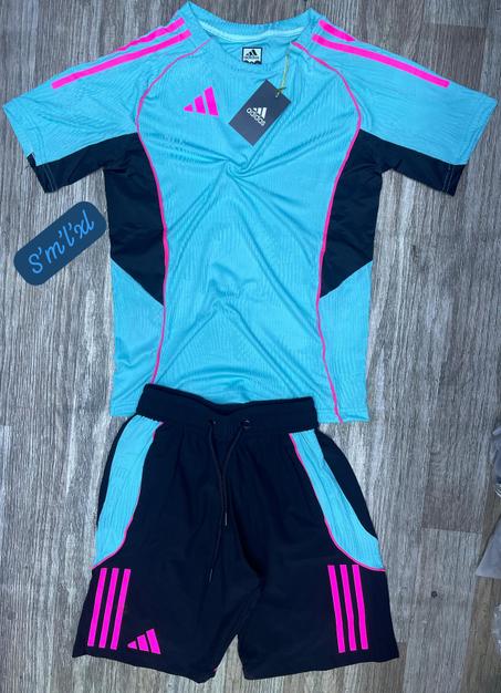 طقم رياضي رجالي بخامة مريحة وجودة عالية – موديل ADIDAS