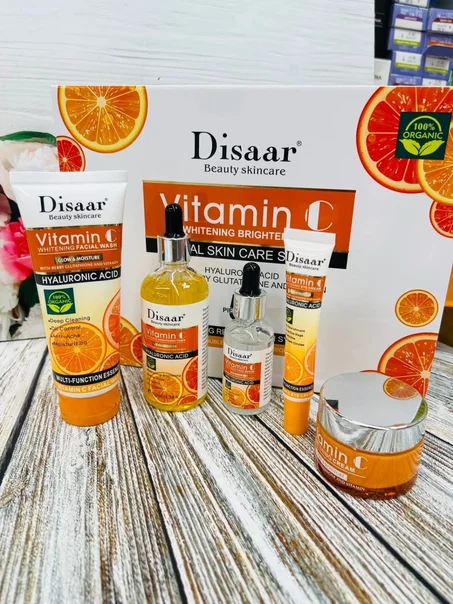 عرض للأنيقات 😍 Pack Disaar Vitamin C للعناية بالبشرة يتكون من: كريم مرطب البشرة 💯 غسول للوجه سيروم للتفتيح سيروم التبيض كريم معالج حول العين مرطب يمنع تلف البشرة بسبب الشمس