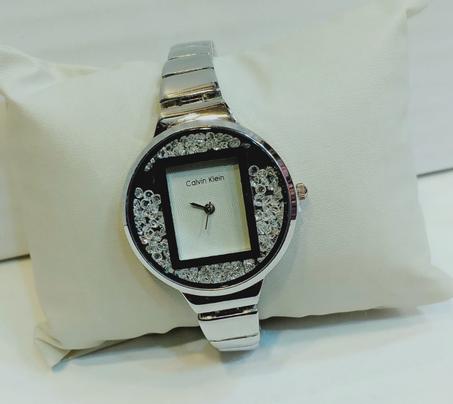 CK ساعة انسيال حريمي فصوص جودة عالية خامة ثقيلة