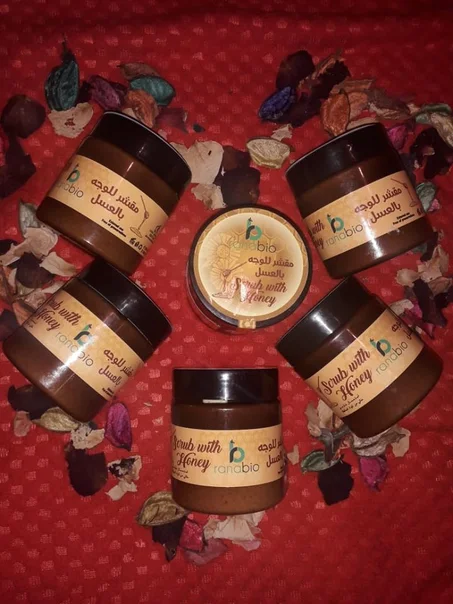 مقشر الوجه والجسم بالعسل