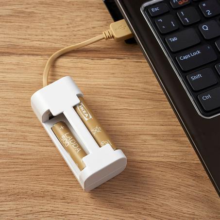 Chargeur de piles, شاحن بطارية