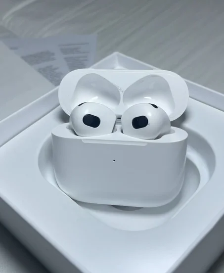AirPods 4