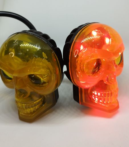 💀💡 أضواء الجمجمة LED للدراجات — خلي دراجتك تـرعب فالليل!