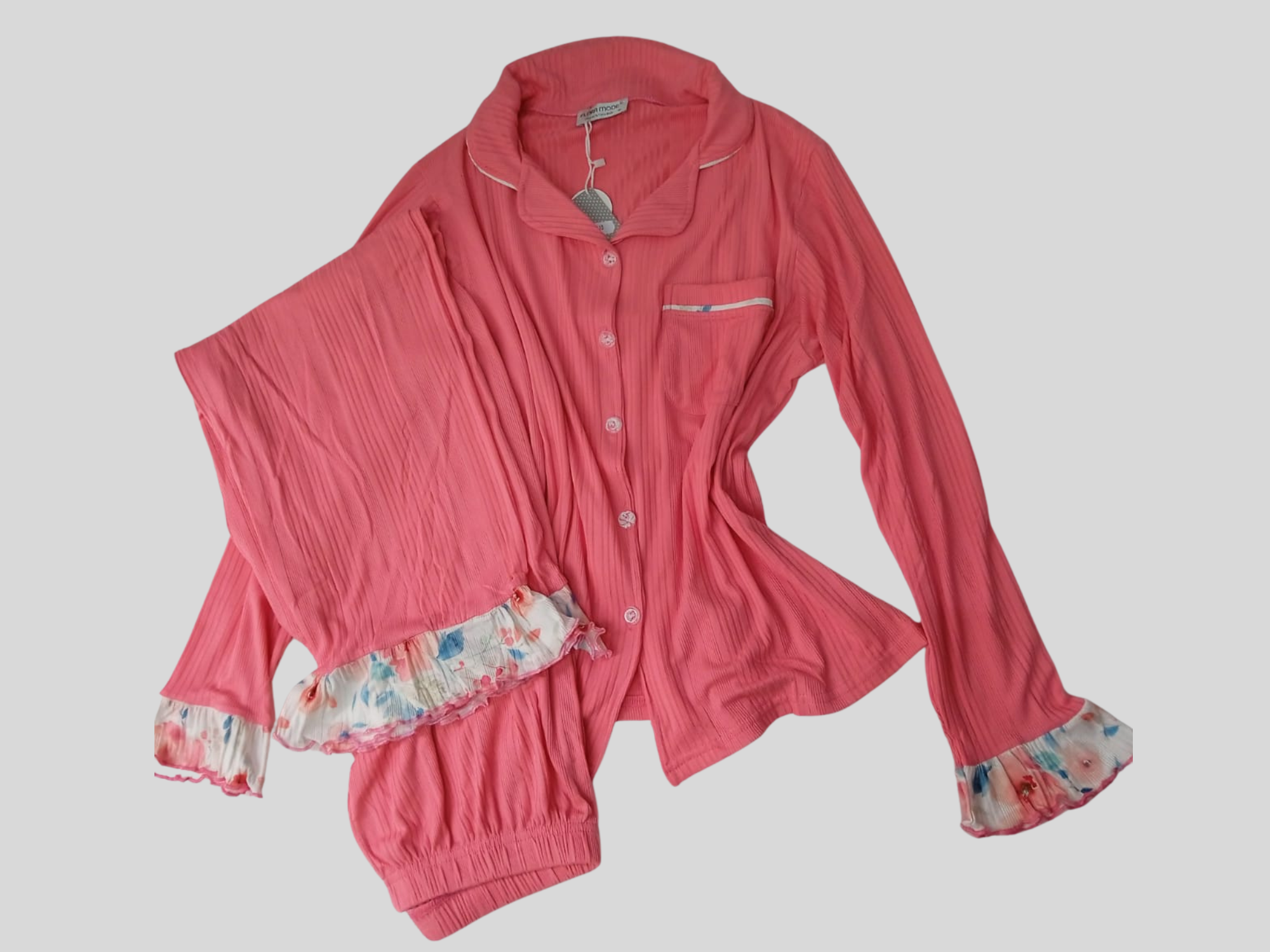 pyjama 2 pièces avec des motifs