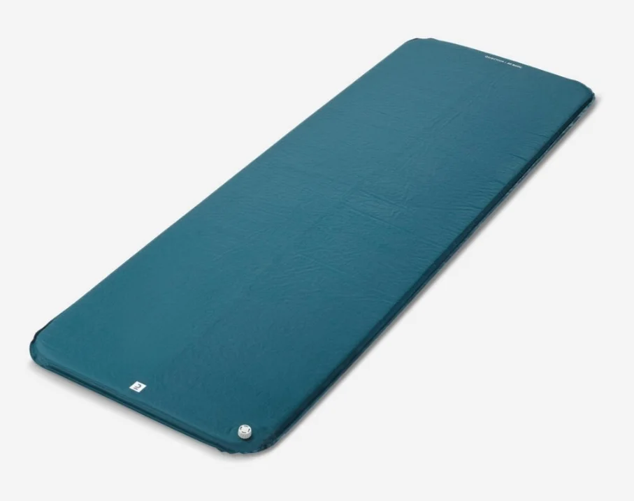 Tapis Gonflable  Autogonflant de la Marque Quechua pour Camping. Compact, léger, facile à transporter et pratique.