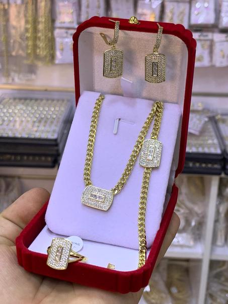 طقم الأضواء المتلألئة