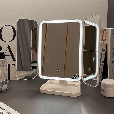 Miroir Cosmétique LED – Portable, Tactile & Éclairé