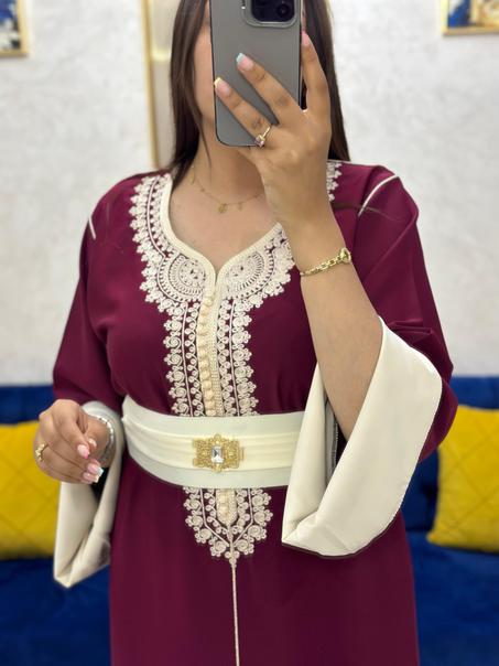 🔸️ قُــــفطان كرناج بالطرز العقاد ولمضمه 🪢👌