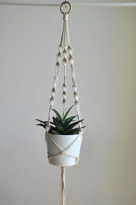 porte-plante en macramé