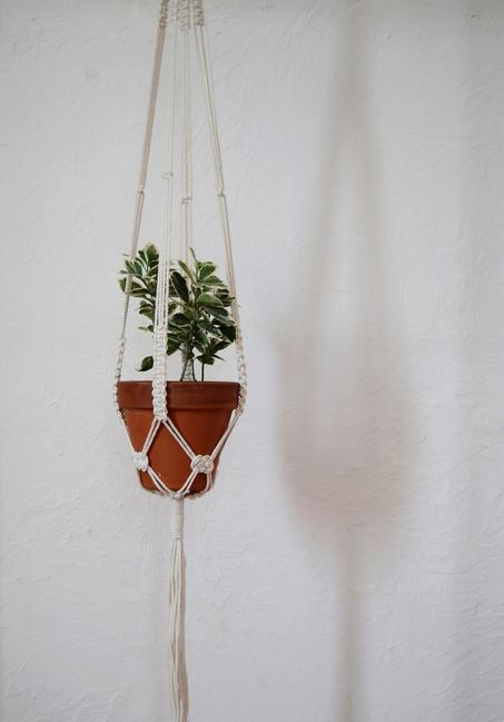 porte-plante en macramé