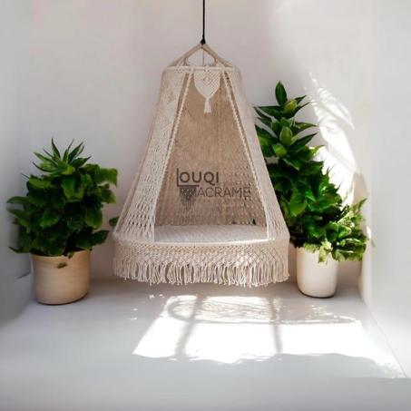 Balançoire en Macramé – Élégance Artisanale