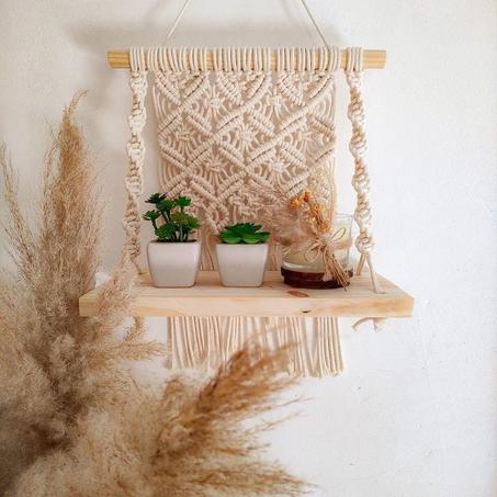 Étagères suspendues