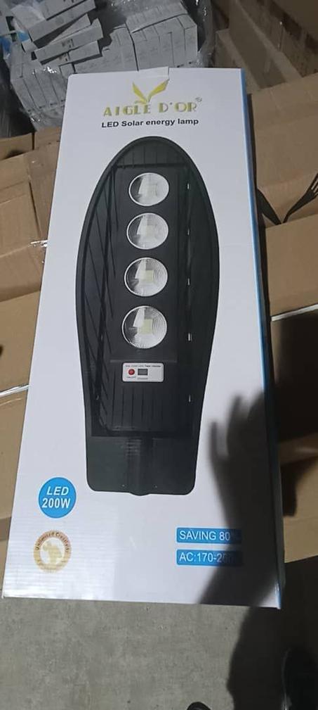 LED 200 W