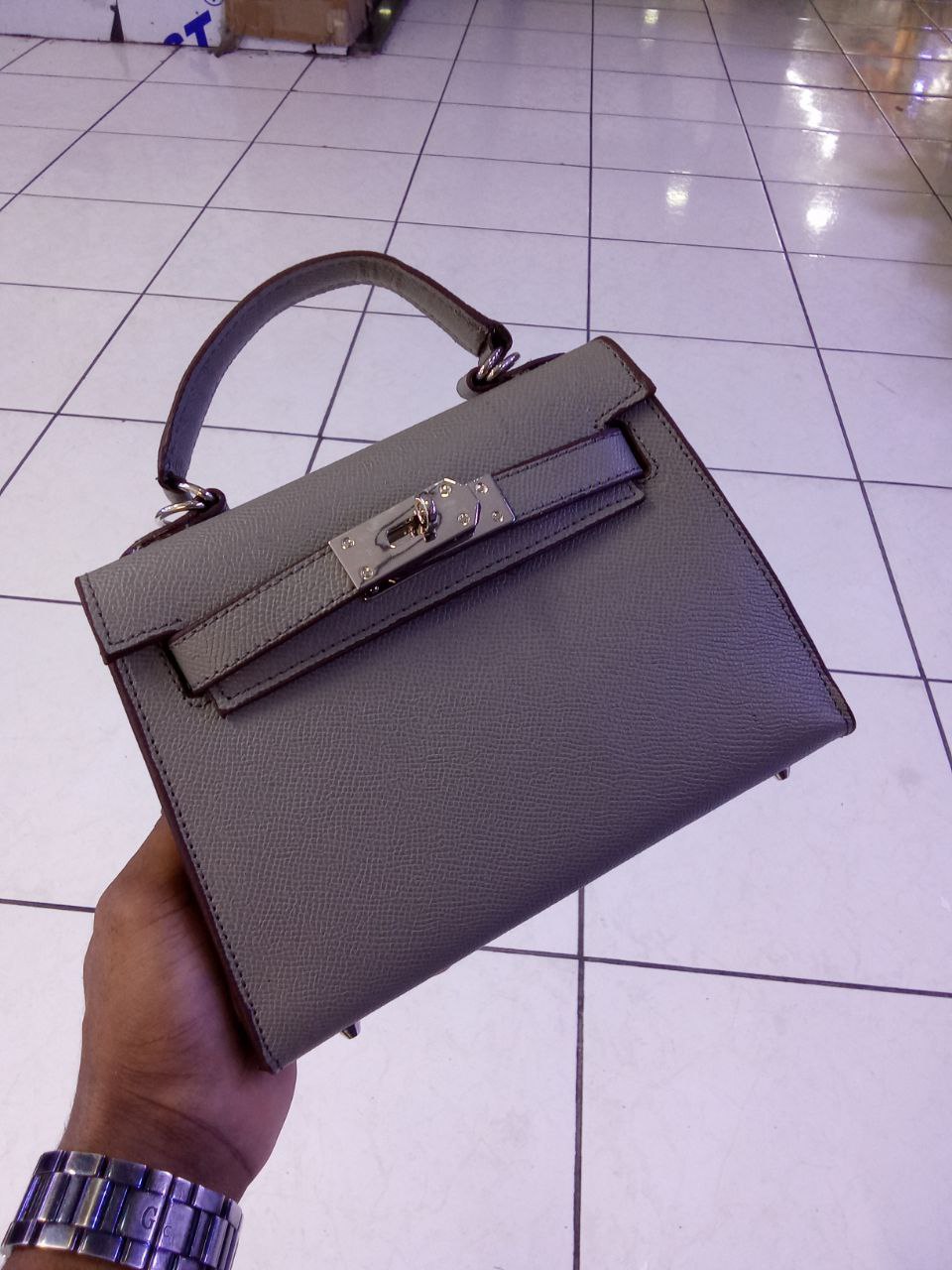 stores/f13e6fa8e56f20638633392ae2b0c70b/products/INW7C84KRZJdnaUoH7lXjSKwJxQxJHes34BUy99o.jpg