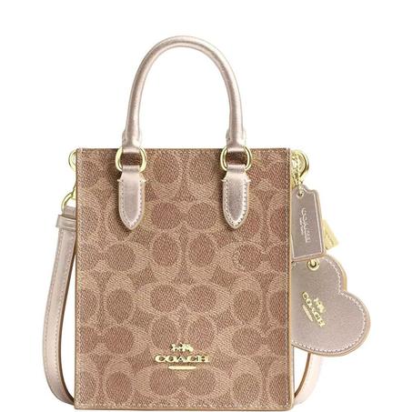 شنطة كوتش توت صغيرة بيج