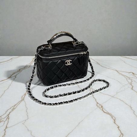 CHANEL MINI BAG