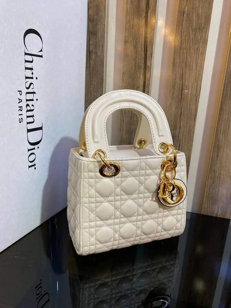 LADY DIOR LIGHT BEIGE