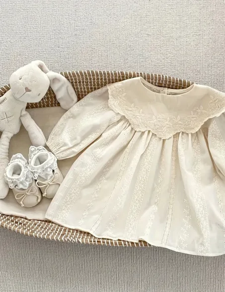 robe vintage beige  2ans
