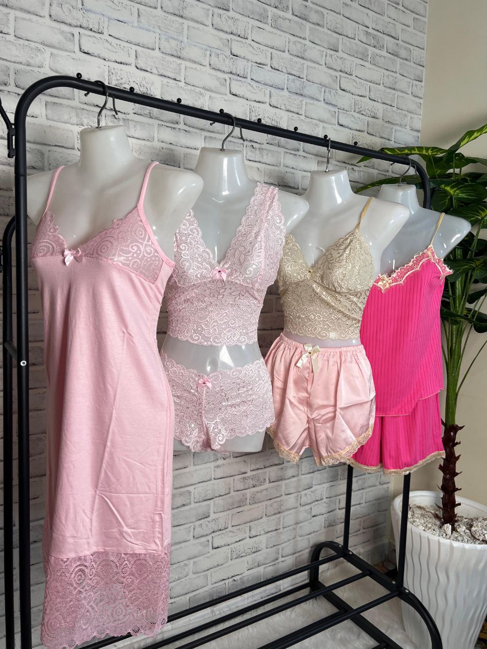 stores/f18a27e1daac483d6f7d01ef3d0811d4/products/8V2PWizmkBkspC9eQJ9mDTD9i5UEP6zloqyuQBsb.jpg