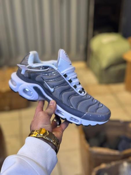 أحذيتنا الرياضية عالية الجودة