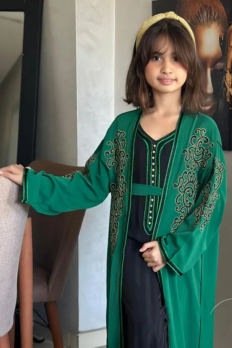 🚨 عرض تصفية المقاسات – تخفيض خاص على 6 و 8 سنوات