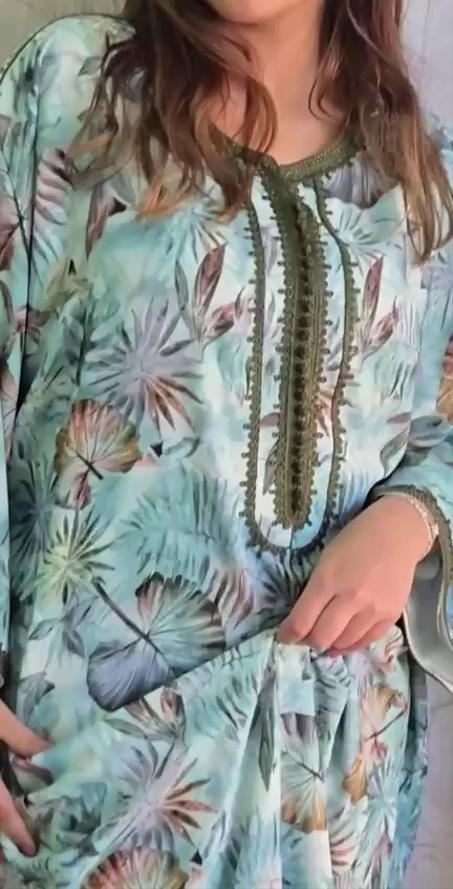 اكتشفي سحر الأناقة مع قفاطيننا الفاخرة ✨