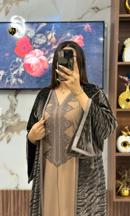 🔥 كيمونو فاخر 2 بياس بخدمة المعلم… أناقة العيد والمناسبات بثمن مناسب 🔥