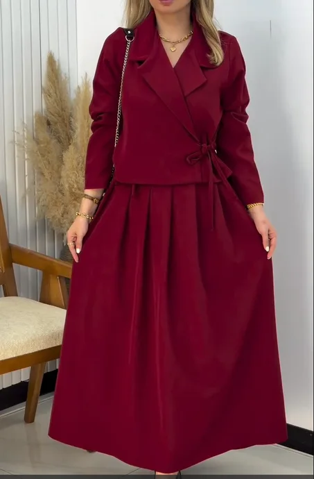 🛍️ طقم نسائي أنيق (جاكيت + تنورة بليسي)