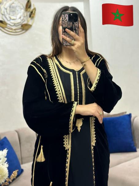 💎 كيمونو 2 بياس فاخر – مبرة تاج وكريب ممتاز