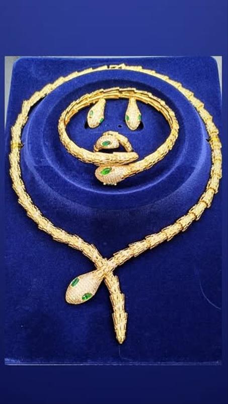 B V L G A R I serpent i