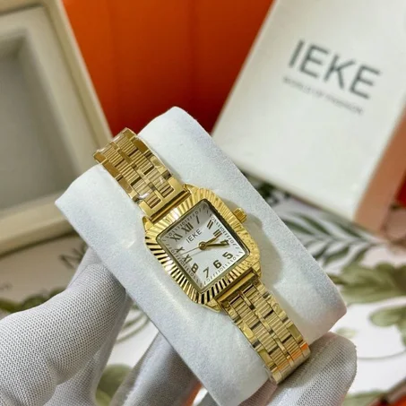 ساعة نسائية