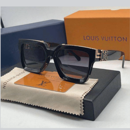 نظارات نسائية