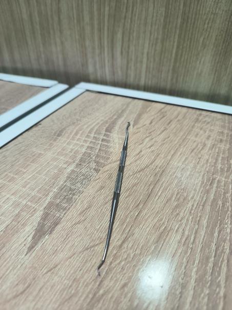 ادوات تربية ملكات النحل و جمع الغداء الملكي اثمنة مختلفة