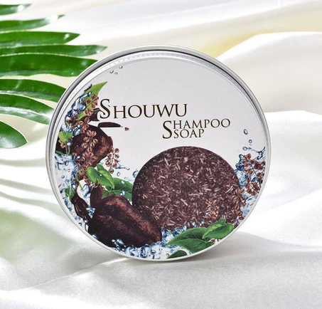 Shampoing pour éliminer les cheveux gris et restaurer la couleur naturelle des cheveux