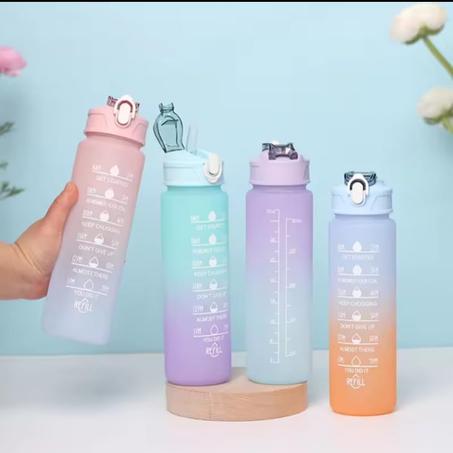 قارورة ماء رياضية مع مؤشر الوقت