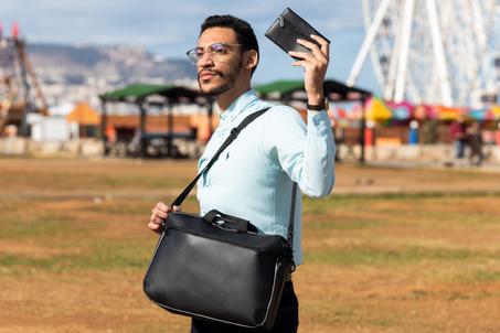 Magnifique Cartable Original + portemonnaie+ Cadeau