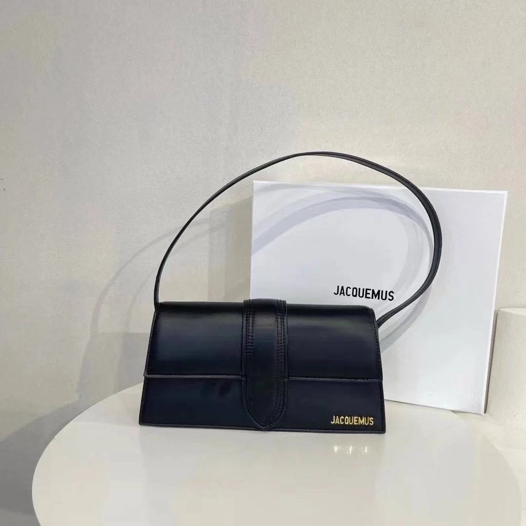 Sac à main Bandoulière Jacquemus Le Bambino Long en Cuir Lisse ref421