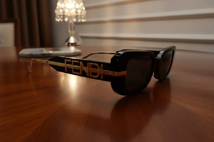 Lunette solaire fendi Midnight Fever