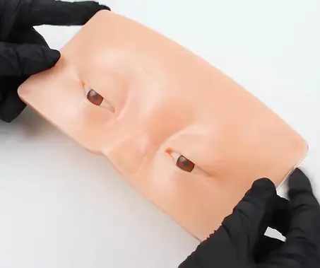 MASQUE DE PRATIQUE DE MAQUILLAGE