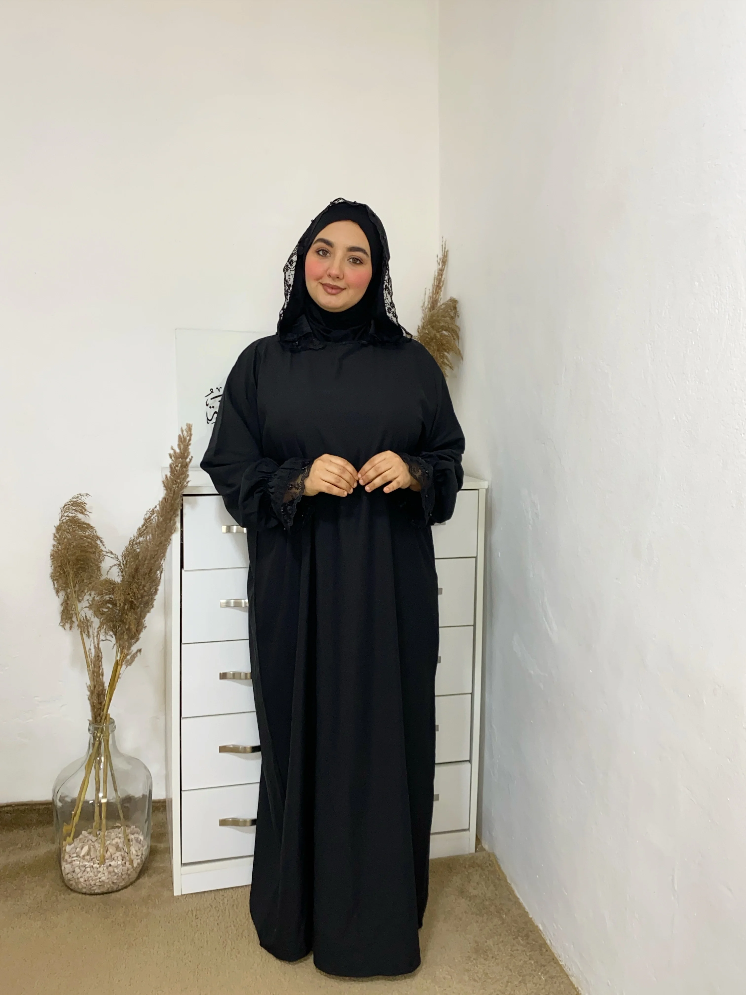 عباية  أنيقة… راحة مطلقة وأناقة كتحكي على ذوقك 🤍