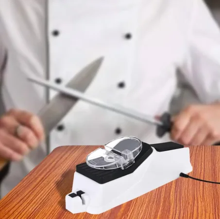 مبراة سكاكين كهربائية