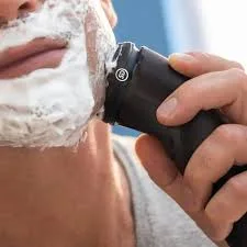 Rasoir Électrique 3 Têtes, avec un rasage Précis, Zéro Coupure, Confort Absolu