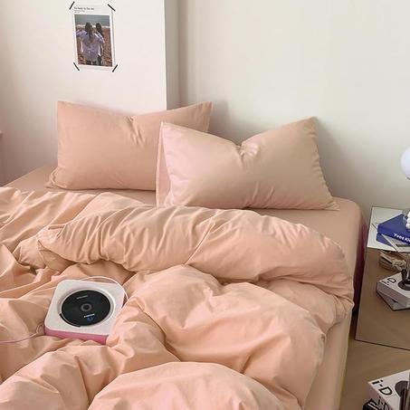 2 نانكو طقم لحاف بلون خوخي مرجاني مقاس كينغ، حشوة لحاف بديلة من المايكروفايبر الناعم، طقم سرير عصري بنمط ريفي محايد لديكور الربيع في شنطة للنساء والرجال والفتيات المراهقات، 104 × 90 انش، 3 قط