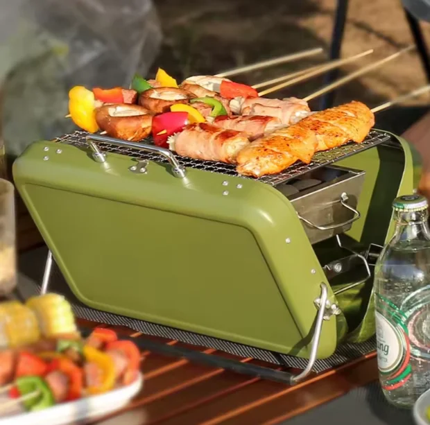 فرن شواء متنقل قابل للطي للكشتات والرحلات