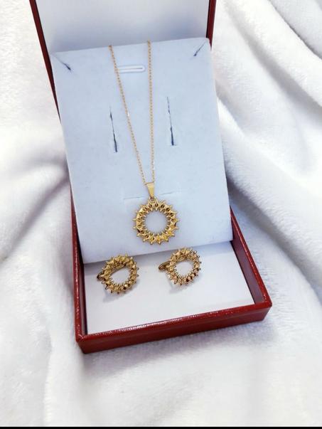 Parure Collier & Boucles – Haute Qualité