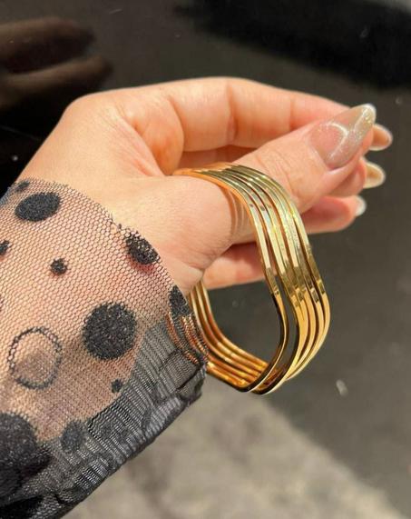 Coffret de 6 Pièces – Élégance et Style